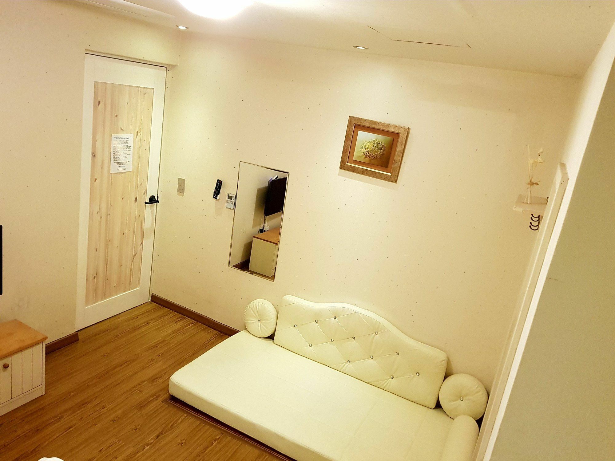 Yujung Guesthouse Jeonju Buitenkant foto
